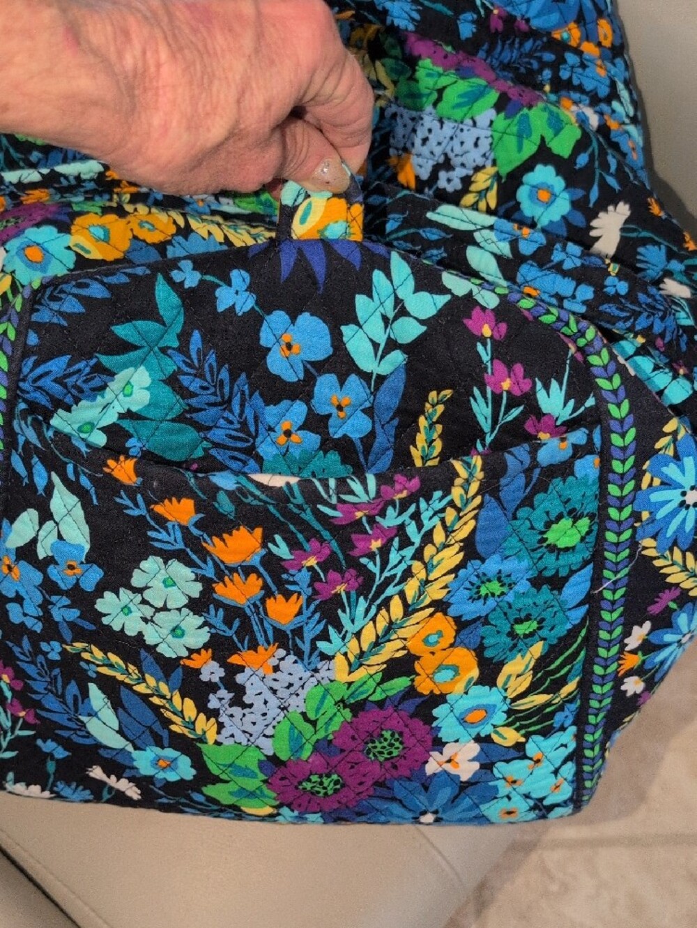 Vera Bradley Retired Pattern "Midnight Blues" Quilted Large Weekender Tote - Picture 5 of 16